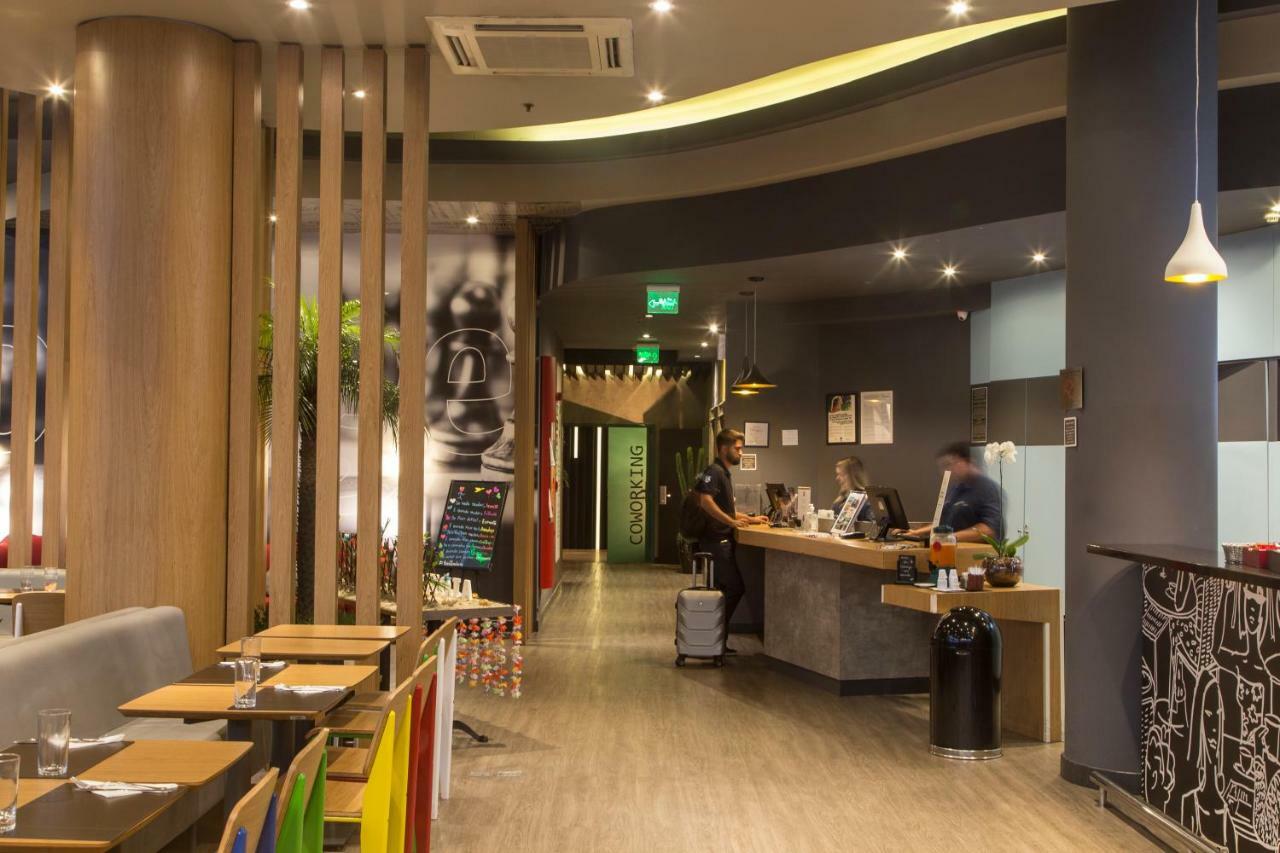 宜必思坦波尔酒店 巴路里 外观 照片